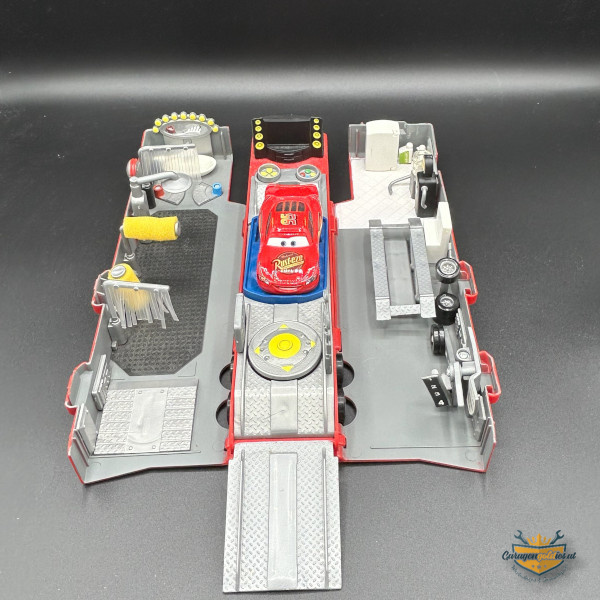 Mack Hauler & Lightning McQueen – Bild 2